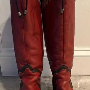 JOHN FLUEVOG VINTAGE TALL BOOTS rust Sz 8.5 (39) nice cond Unique
